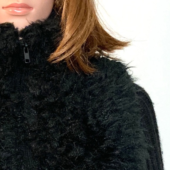 MED•BRODY•SEXY FAUX FUR & KNIT BLACK JACKET• - Picture 4 of 4